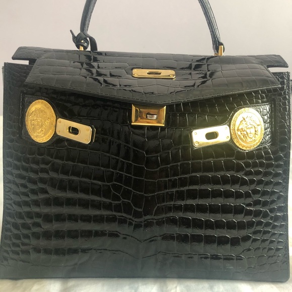 Vintage Gianni Versace Diana bag. - Picture 2 of 10